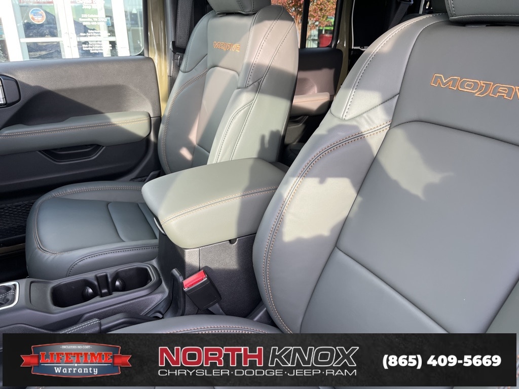 New 2026 Jeep Gladiator MOJAVE X 4X4 Pickup