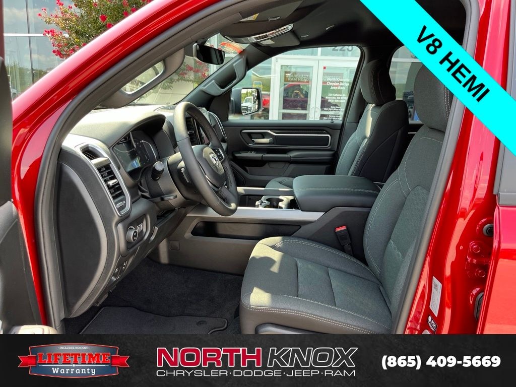 New 2026 Ram 1500 BIG HORN CREW CAB 4X2 5'7 BOX Pickup