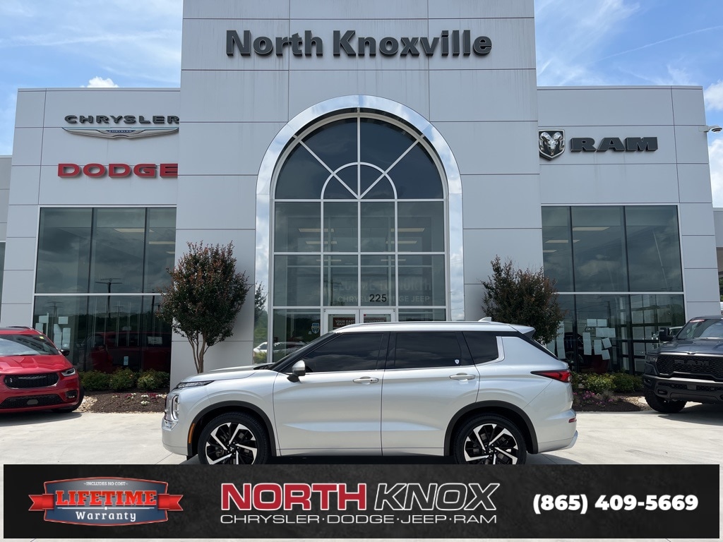 Used 2023 Mitsubishi Outlander SEL with VIN JA4J4VA84PZ018933 for sale in Knoxville, TN