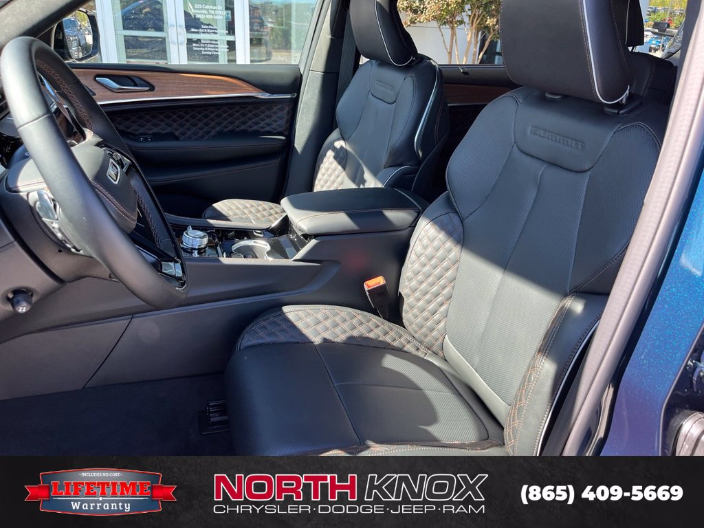 New 2027 Jeep Grand Cherokee L 3 Row SUMMIT 4X4 Sport Utility