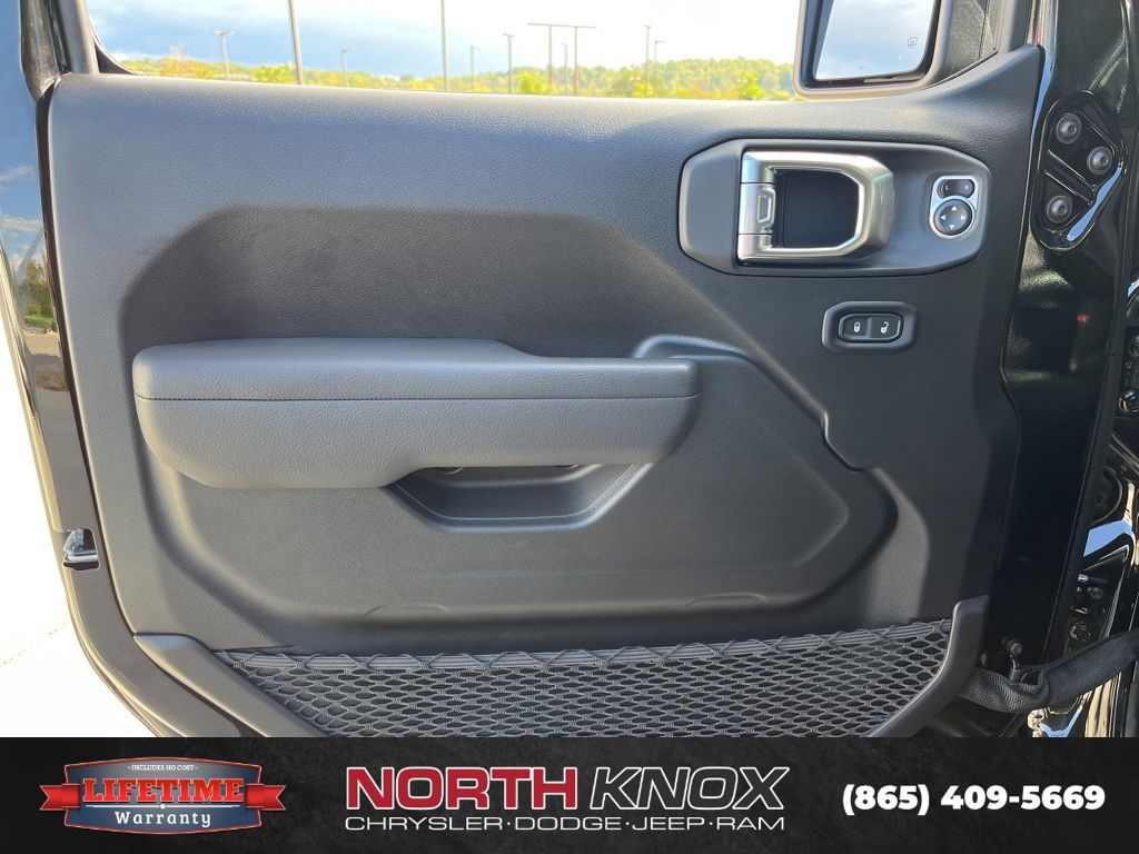 2026 Jeep Wrangler 2-Door Willys - Photo 6