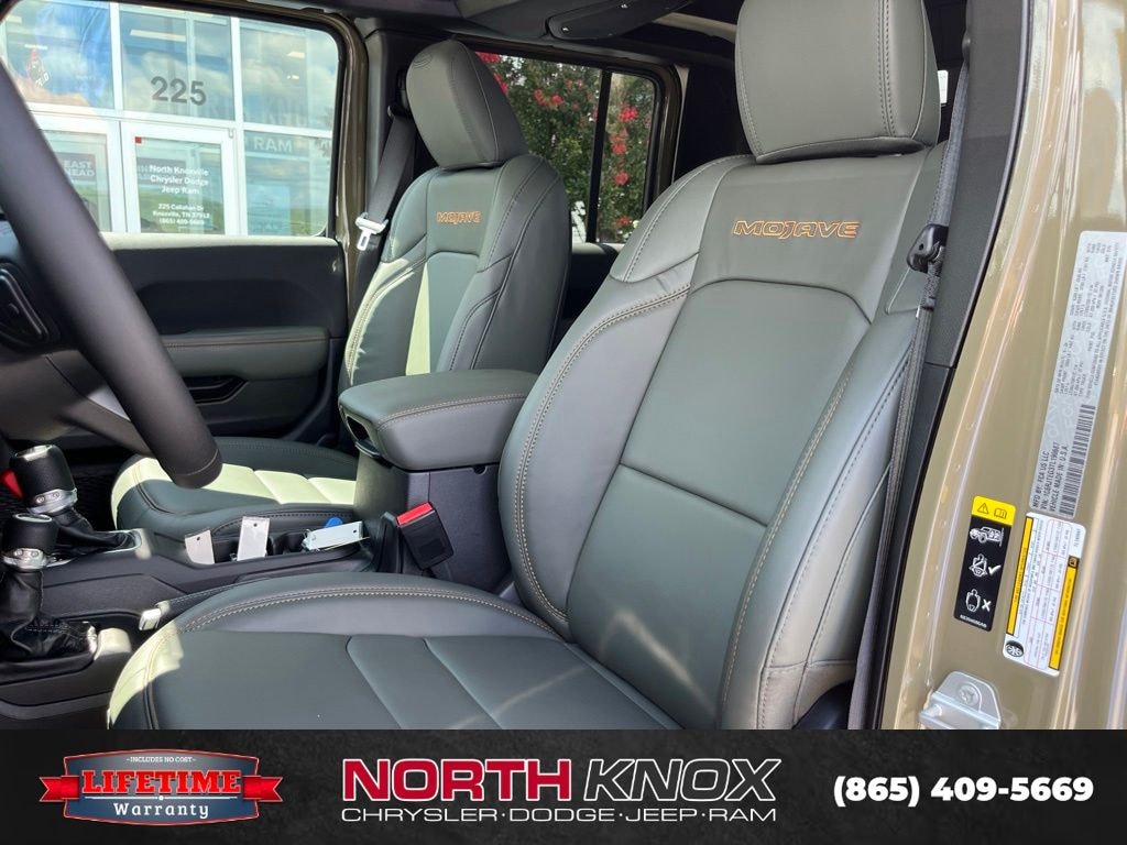 New 2026 Jeep Gladiator MOJAVE X 4X4 Pickup