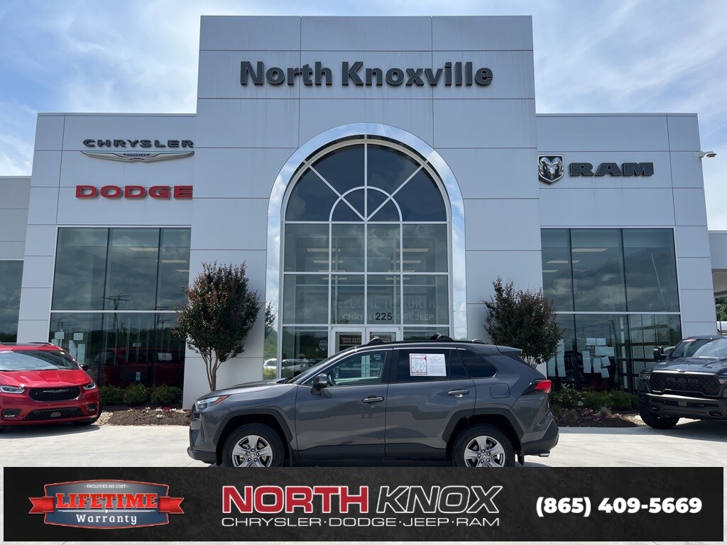 Used 2024 Toyota RAV4 XLE with VIN 2T3W1RFV1RW340314 for sale in Knoxville, TN
