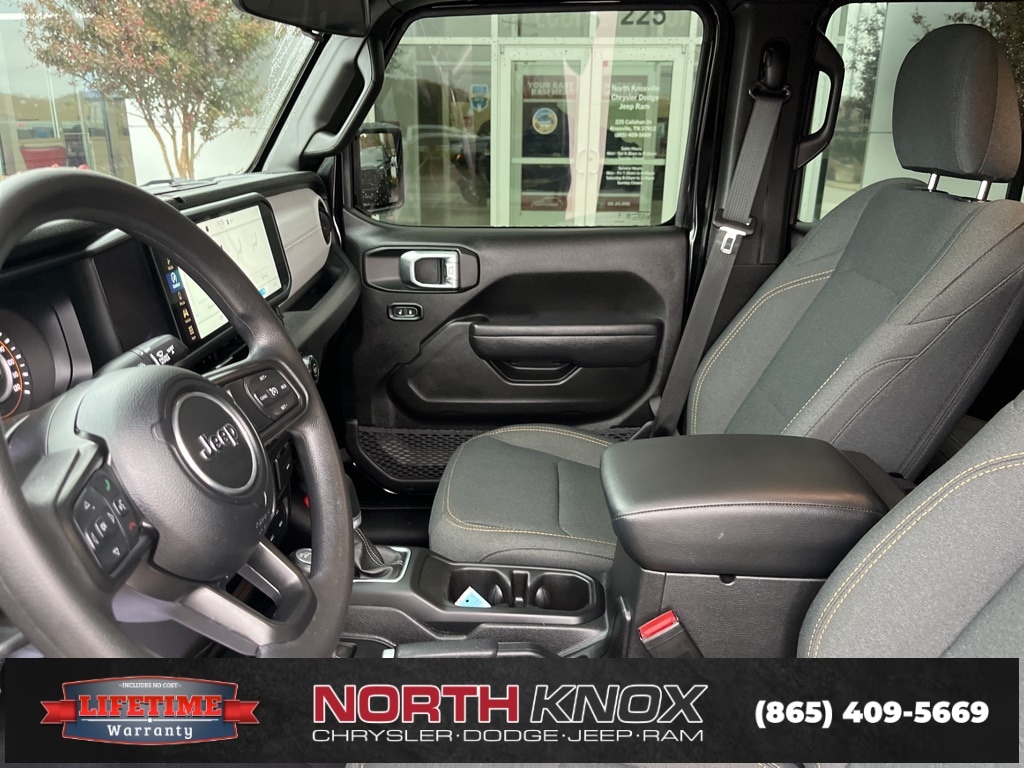 Used 2025 Jeep Gladiator Nighthawk Truck