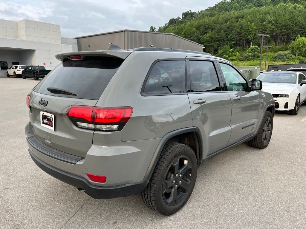 Used 2021 Jeep Grand Cherokee Laredo SUV