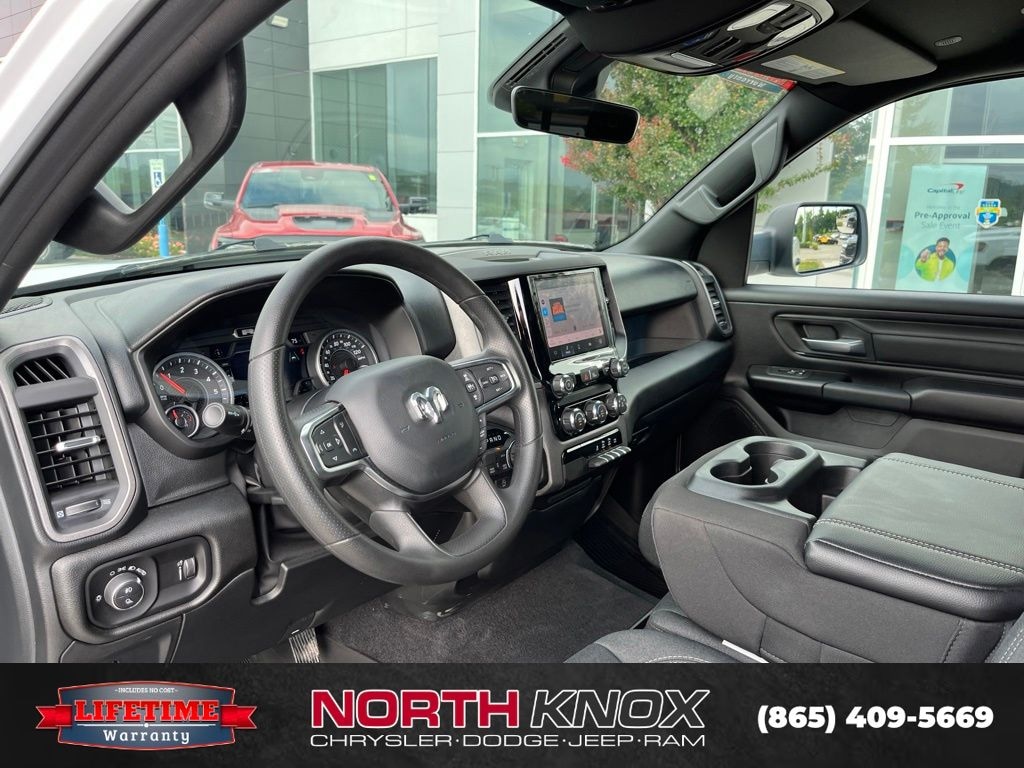 New 2026 Ram 1500 WARLOCK CREW CAB 4X4 5'7 BOX Pickup