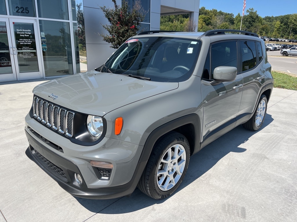 Used 2021 Jeep Renegade Latitude with VIN ZACNJCBBXMPM95369 for sale in Knoxville, TN