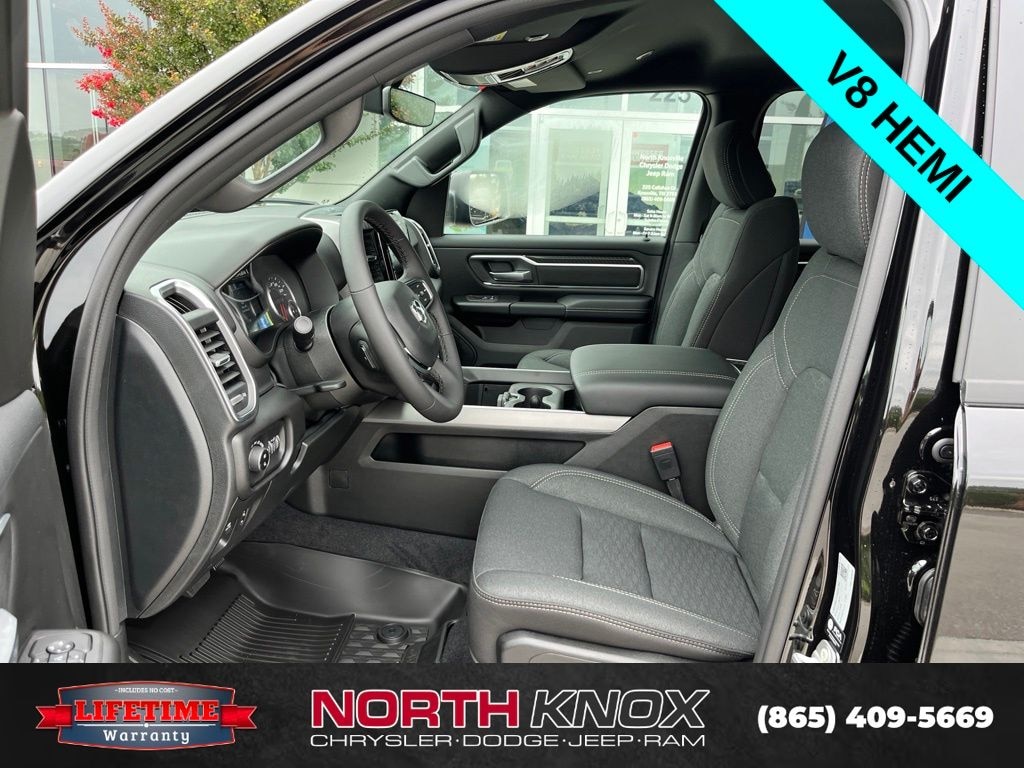 New 2026 Ram 1500 BIG HORN CREW CAB 4X4 5'7 BOX Pickup