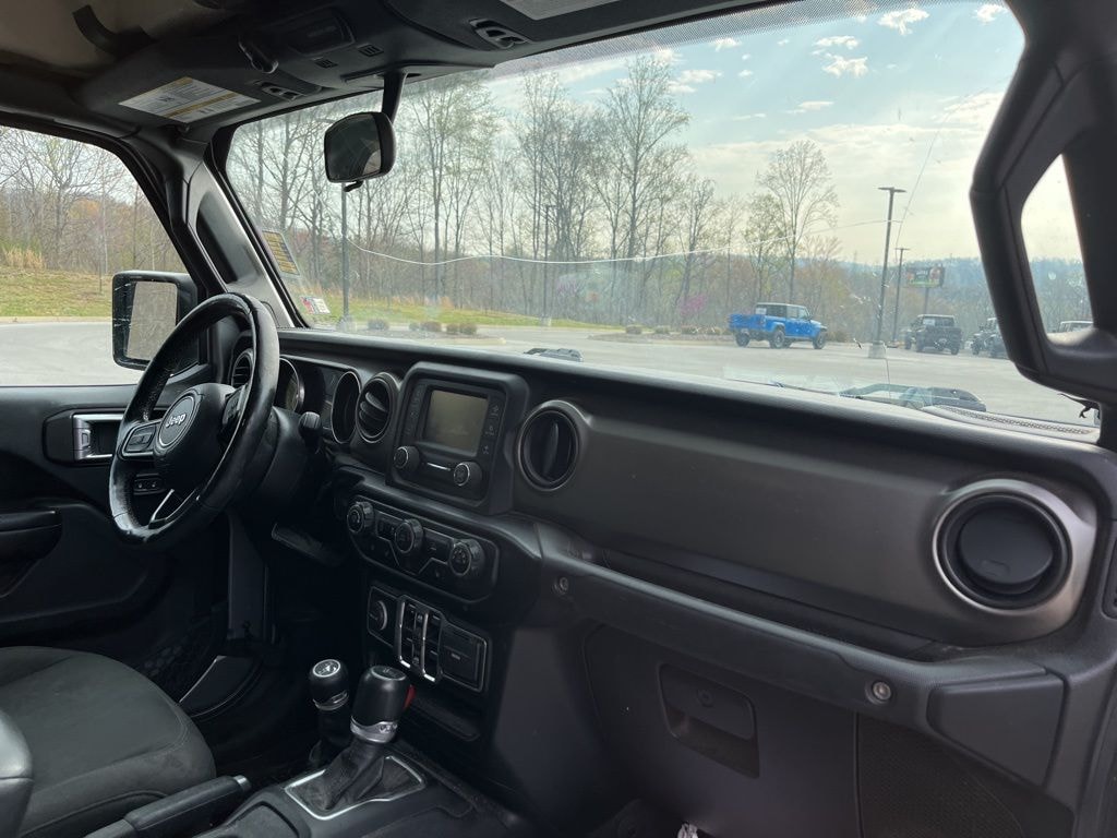 Used 2020 Jeep Gladiator Sport Truck