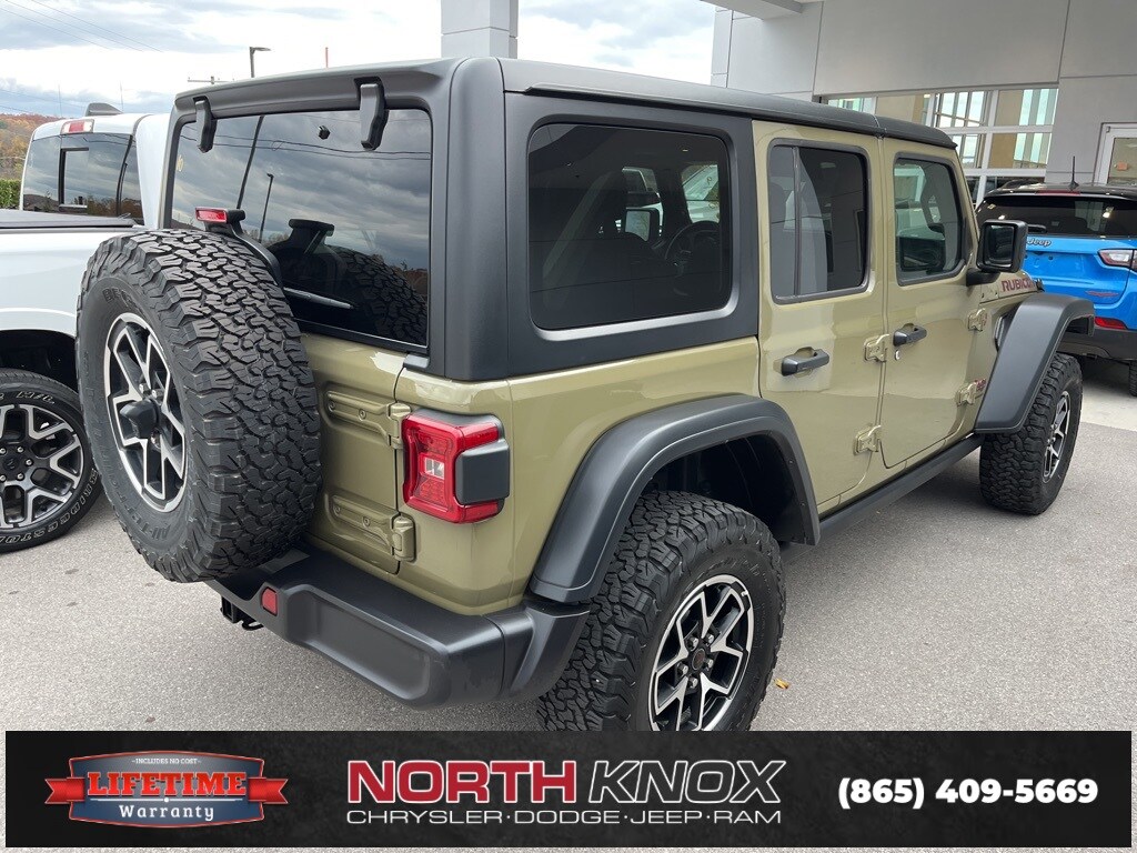 2025 Jeep Wrangler Rubicon photo 3