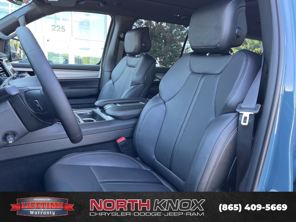 New 2026 Jeep Grand Wagoneer L LIMITED ALTITUDE 4X4 Sport Utility