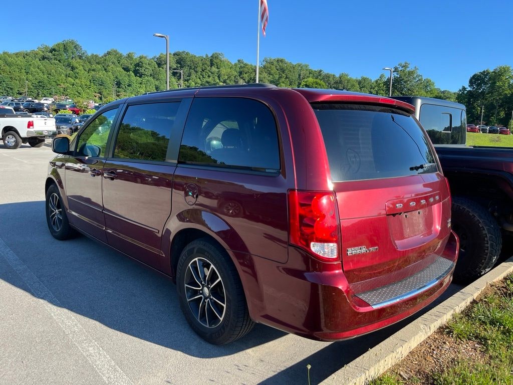 Used 2017 Dodge Grand Caravan GT Minivan/Van