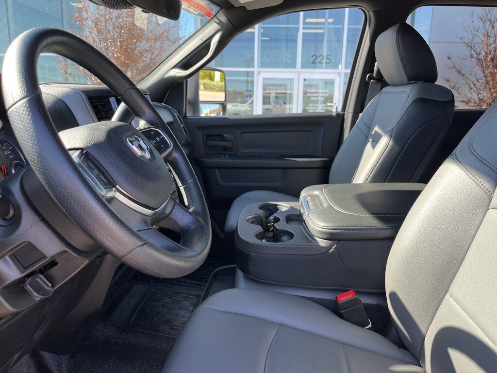 2026 Ram 4500 Tradesman photo 3