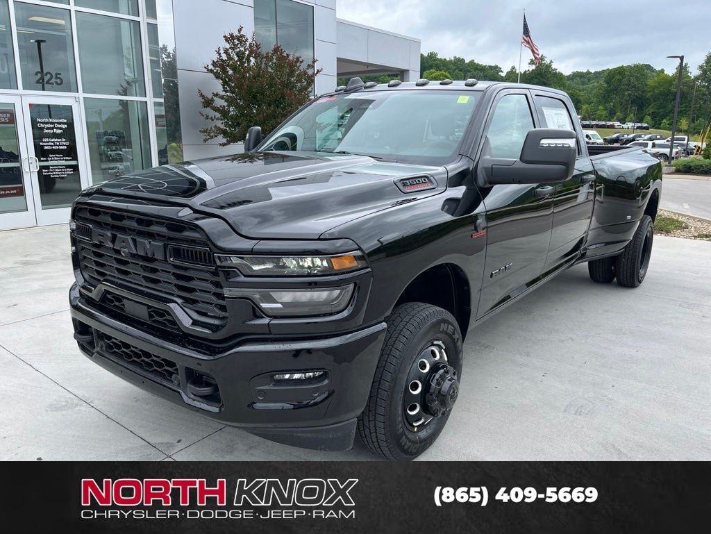 New 2026 Ram 3500 BIG HORN CREW CAB 4X4 8' BOX Pickup