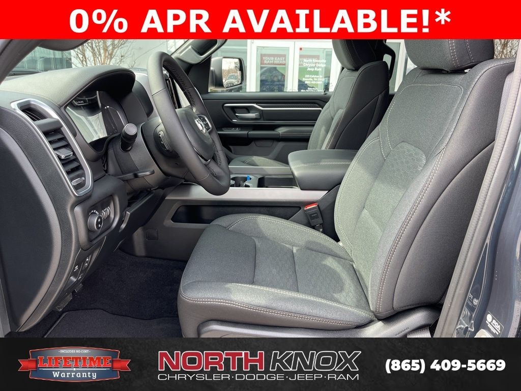 New 2026 Ram 1500 BIG HORN CREW CAB 4X4 6'4 BOX Pickup