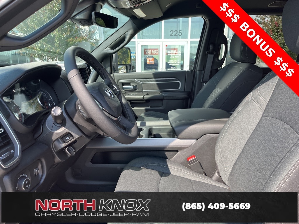 New 2026 Ram 3500 BIG HORN CREW CAB 4X4 8' BOX Pickup