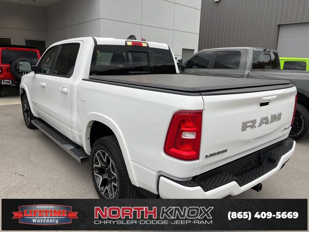 2025 Ram 1500 Laramie photo 4