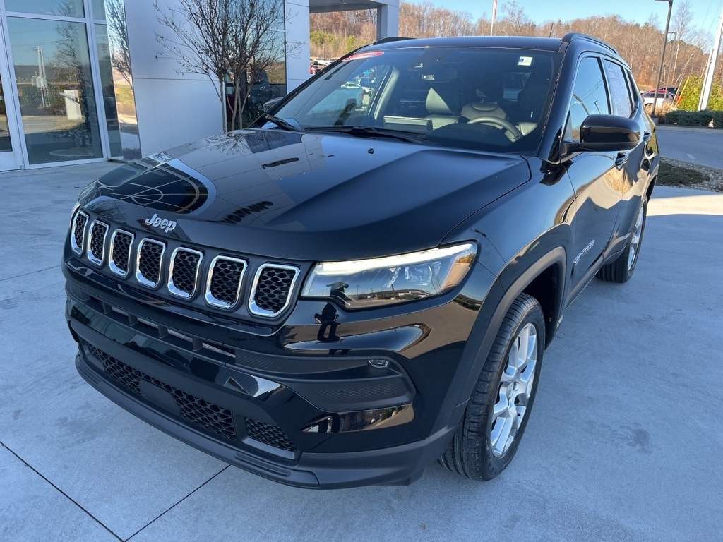2023 Jeep Compass Latitude Lux