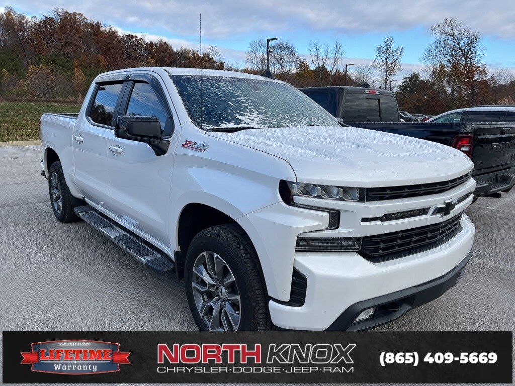 2021 Chevrolet Silverado 1500 RST photo 2