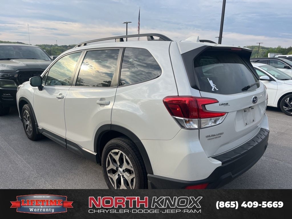 Used 2023 Subaru Forester Premium SUV