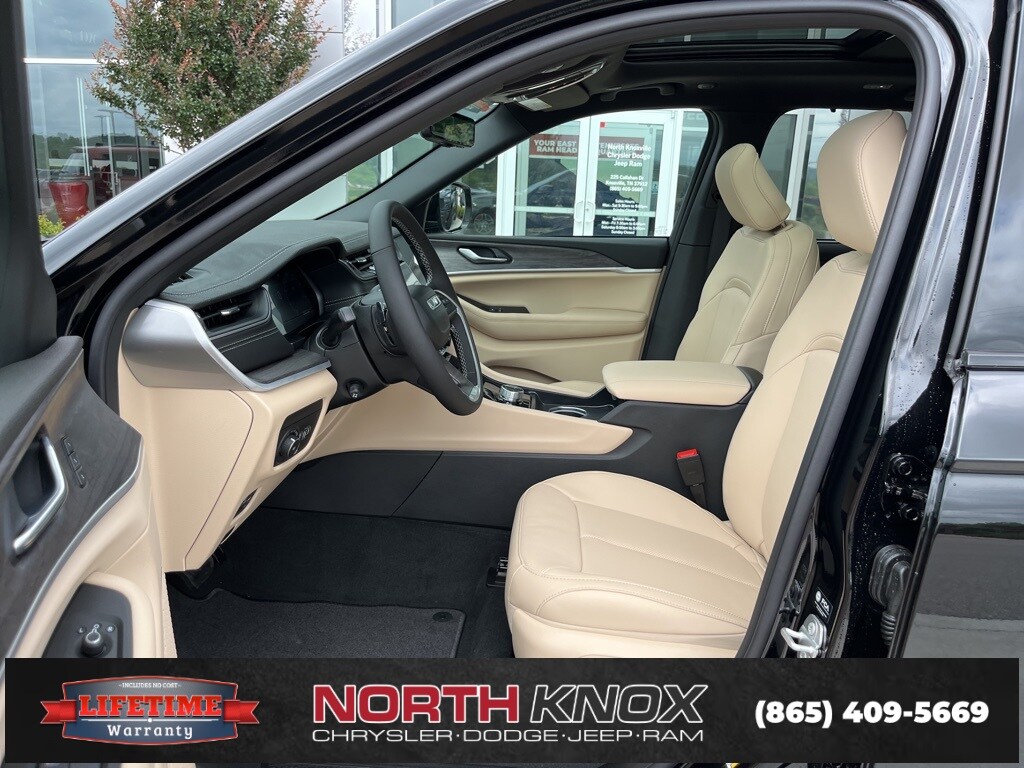 New 2025 Jeep Grand Cherokee LIMITED 4X4 Sport Utility