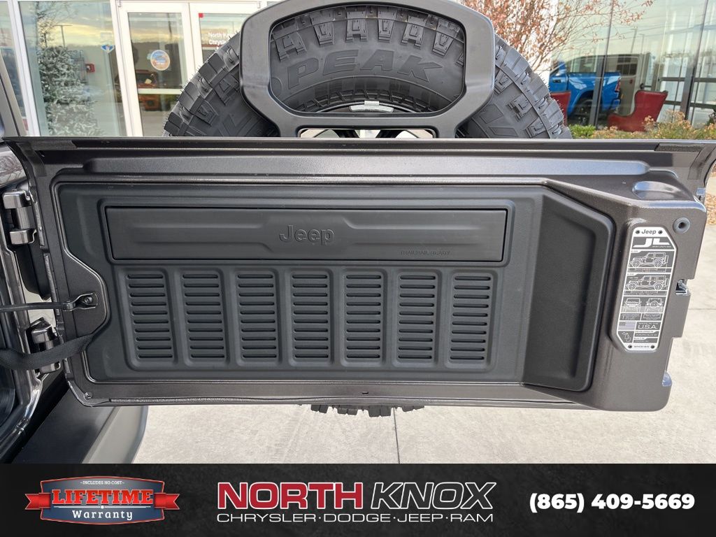 2026 Jeep Wrangler 2-Door Willys - Photo 15