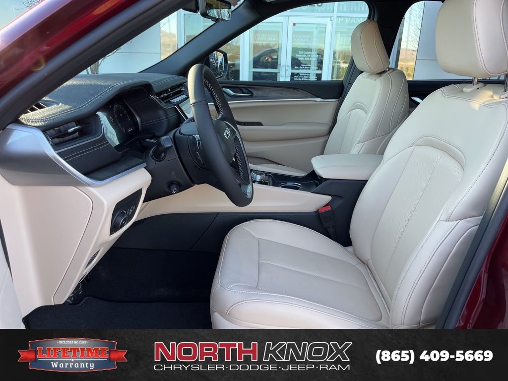 New 2025 Jeep Grand Cherokee L LIMITED 4X4 Sport Utility