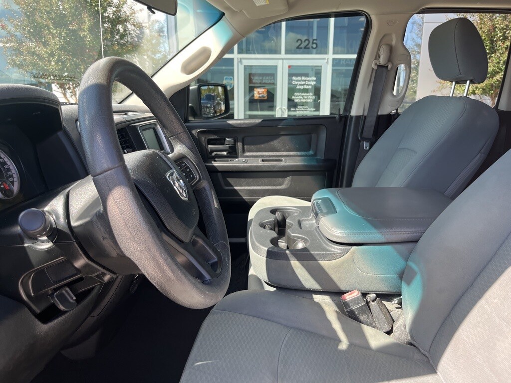 2019 Ram 1500 Classic Tradesman photo 3