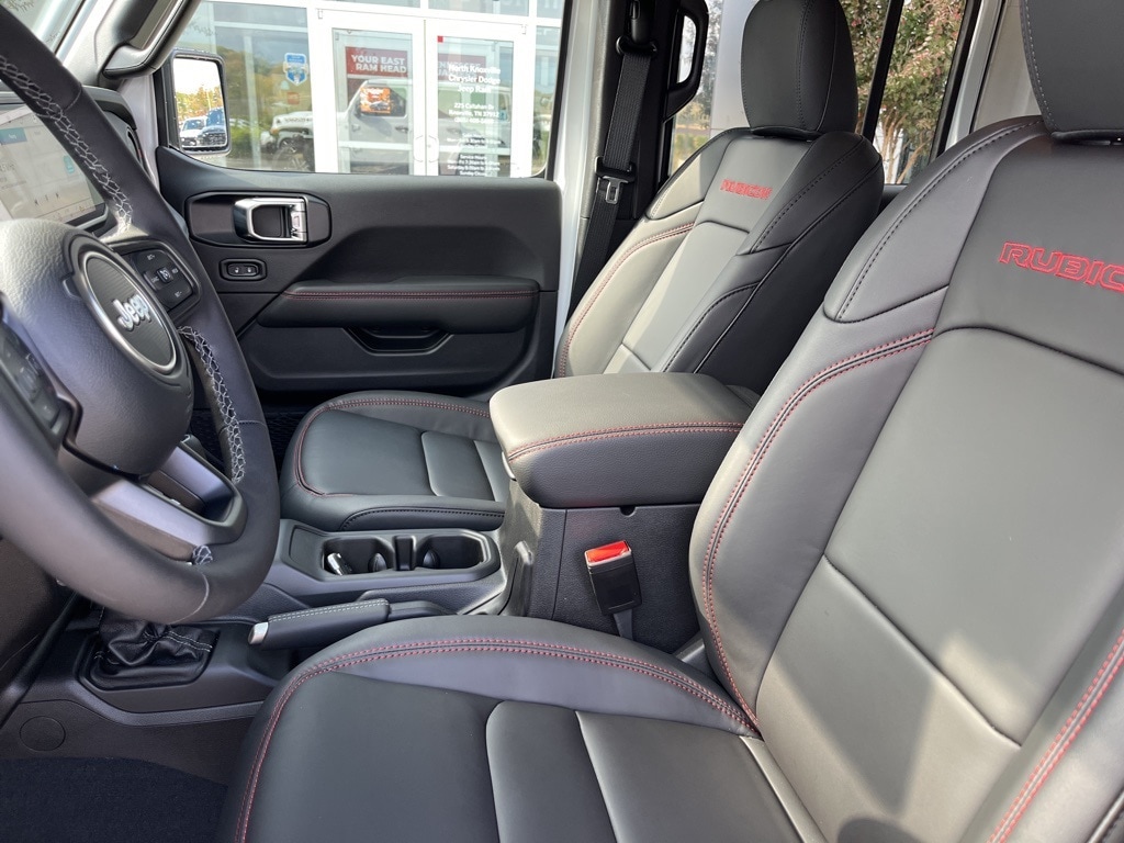 New 2026 Jeep Wrangler 4-DOOR RUBICON X Sport Utility