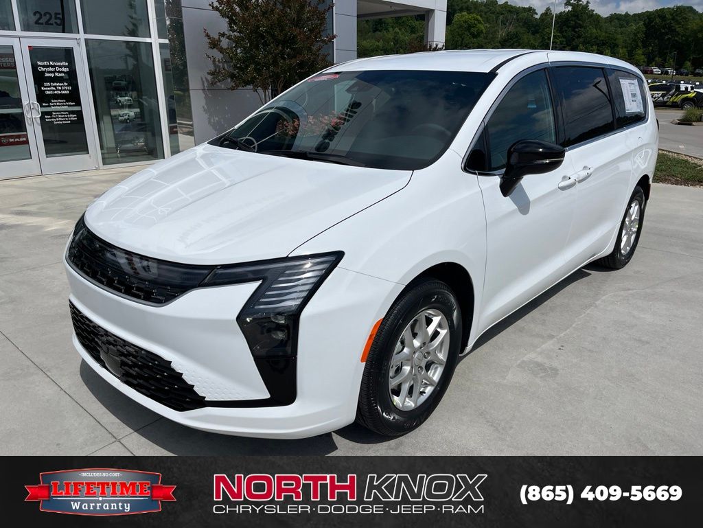 2027 Chrysler Pacifica Select's photo