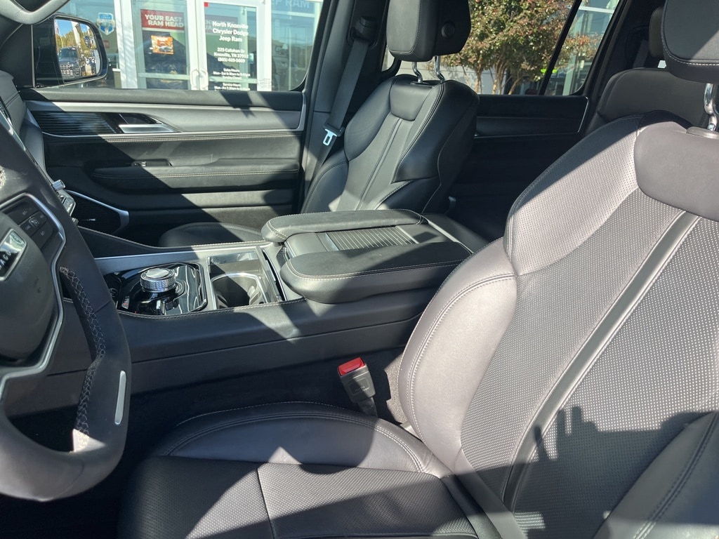 New 2025 Jeep Wagoneer CARBIDE 4X4 Sport Utility