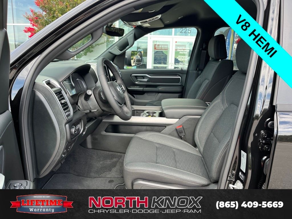 New 2026 Ram 1500 BIG HORN CREW CAB 4X4 5'7 BOX Pickup