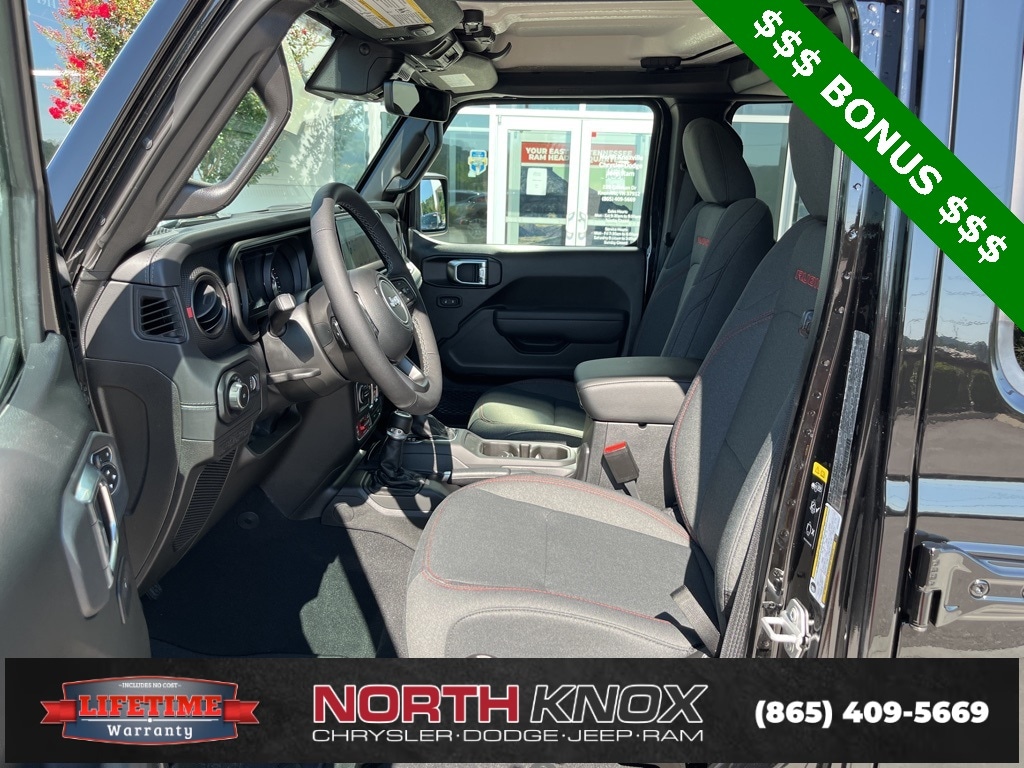 New 2025 Jeep Wrangler 4-DOOR RUBICON Sport Utility