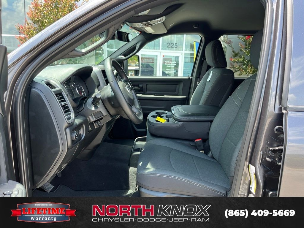 New 2026 Ram 2500 TRADESMAN CREW CAB 4X4 6'4 BOX Pickup
