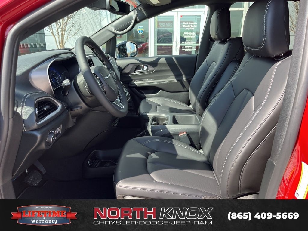 New 2026 Chrysler Pacifica SELECT Passenger Van