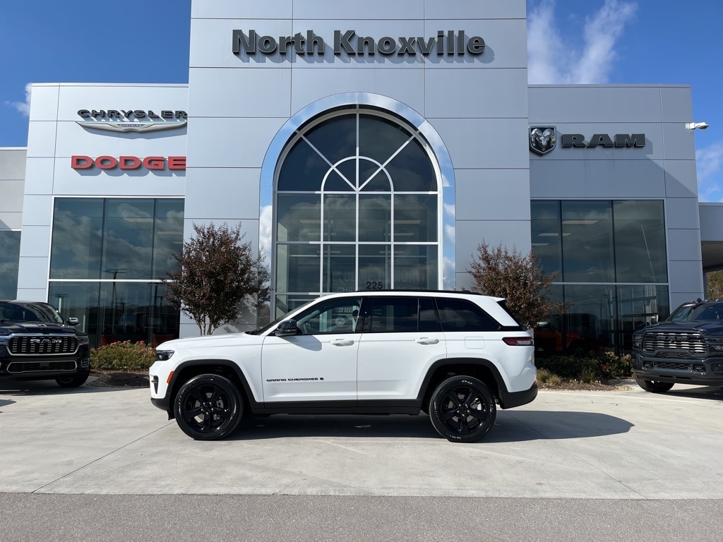 New 2025 Jeep Grand Cherokee ALTITUDE X 4X4 Sport Utility