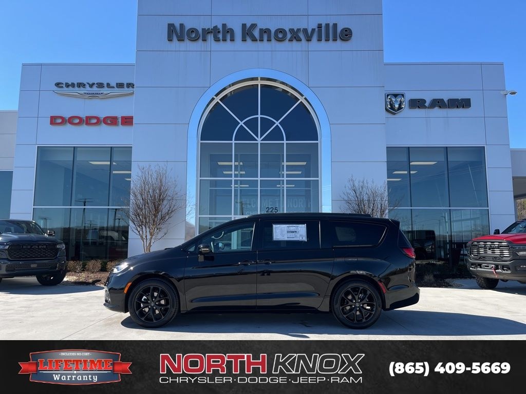 New 2026 Chrysler Pacifica SELECT Passenger Van