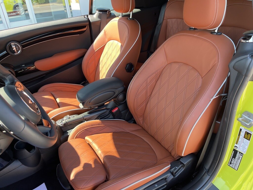 2024 Mini Cooper Convertible S photo 4
