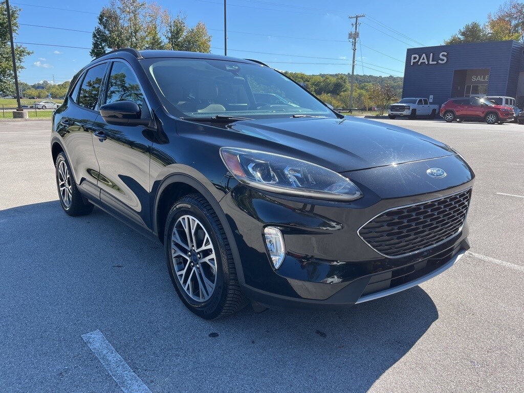 2020 Ford Escape SEL photo 2