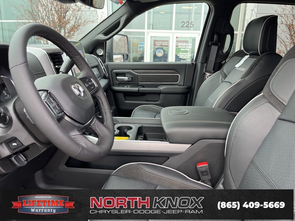 New 2026 Ram 2500 LARAMIE CREW CAB 4X4 6'4 BOX Pickup