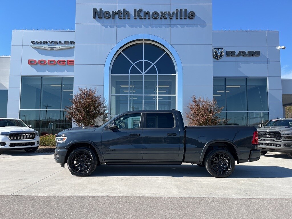 New 2026 Ram 1500 LIMITED CREW CAB 4X4 6'4 BOX Pickup