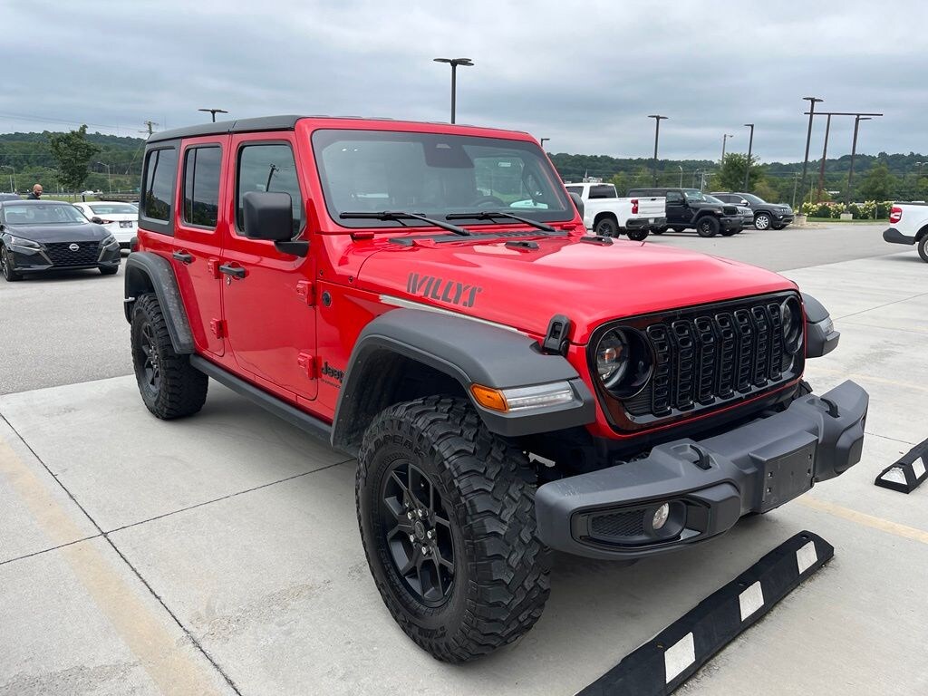 Used 2025 Jeep Wrangler Willys SUV