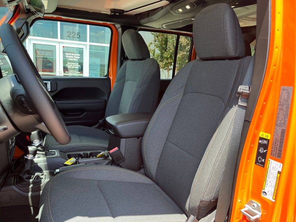 New 2026 Jeep Wrangler 4-DOOR SPORT S Sport Utility