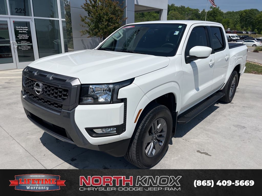 2025 Nissan Frontier SV Crew Cab 4X4 SWB's photo