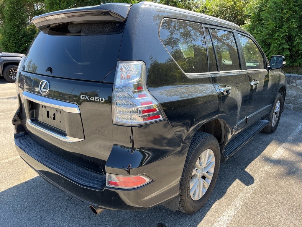2016 Lexus GX 460 photo 3