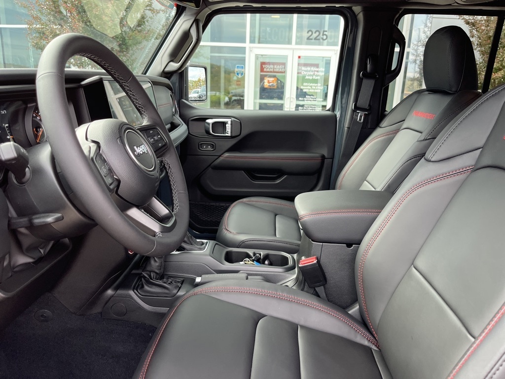 New 2026 Jeep Wrangler 4-DOOR RUBICON X Sport Utility