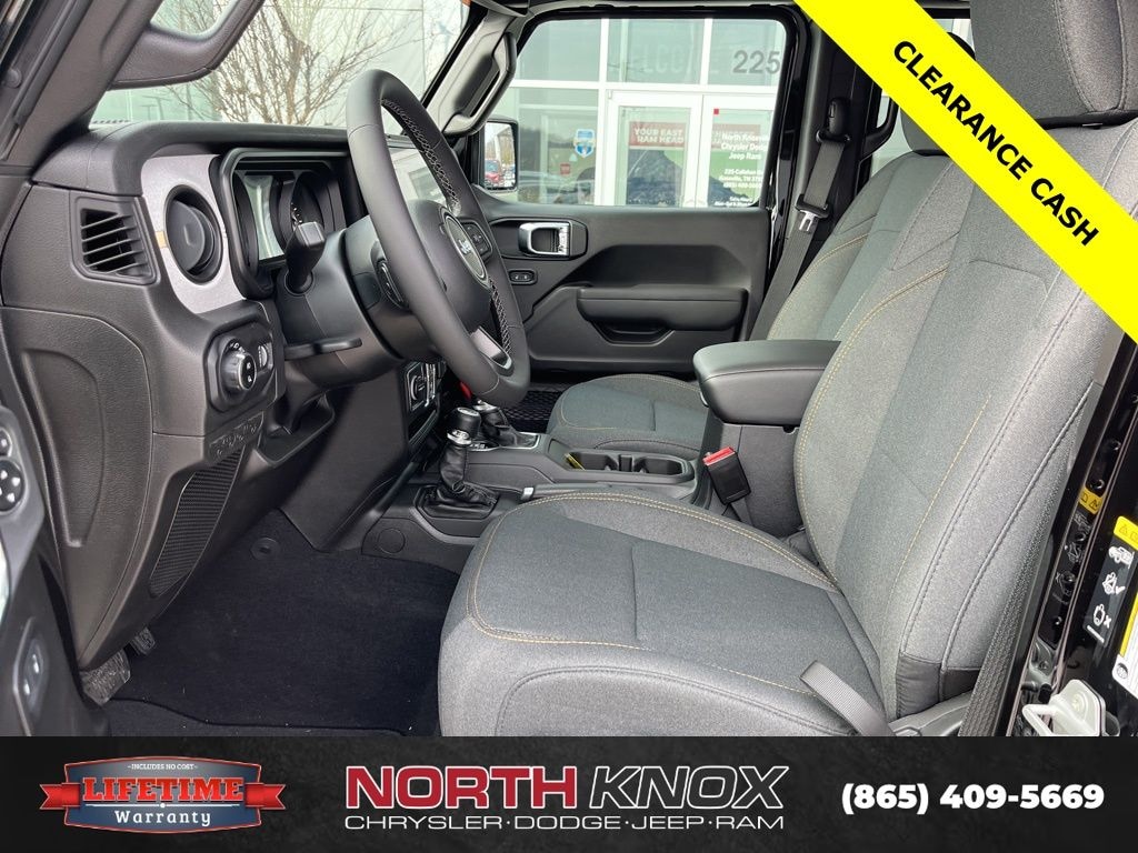 New 2025 Jeep Gladiator SPORT S 4X4 Pickup