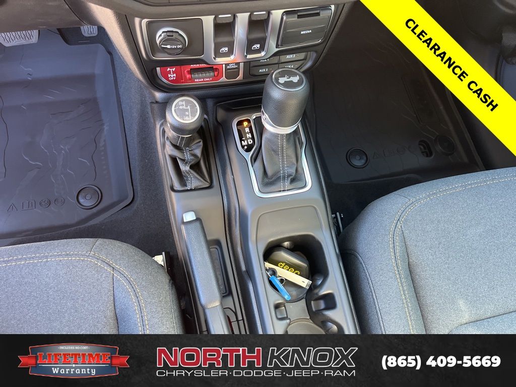 2026 Jeep Wrangler 2-Door Willys - Photo 12