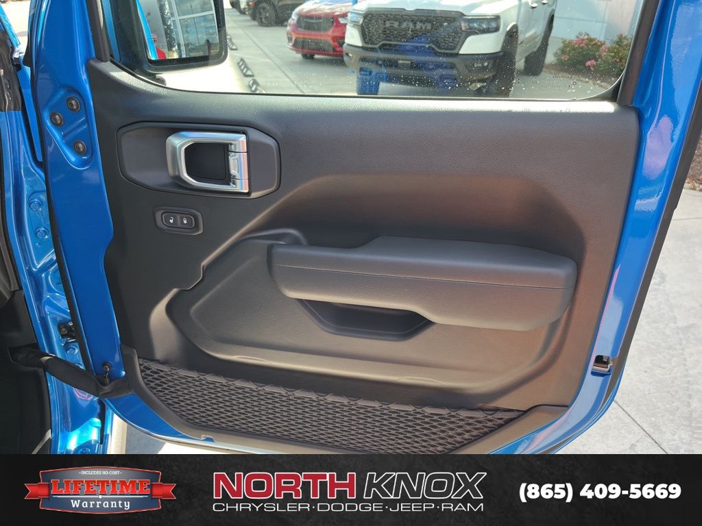 2026 Jeep Wrangler 2-Door Willys - Photo 21