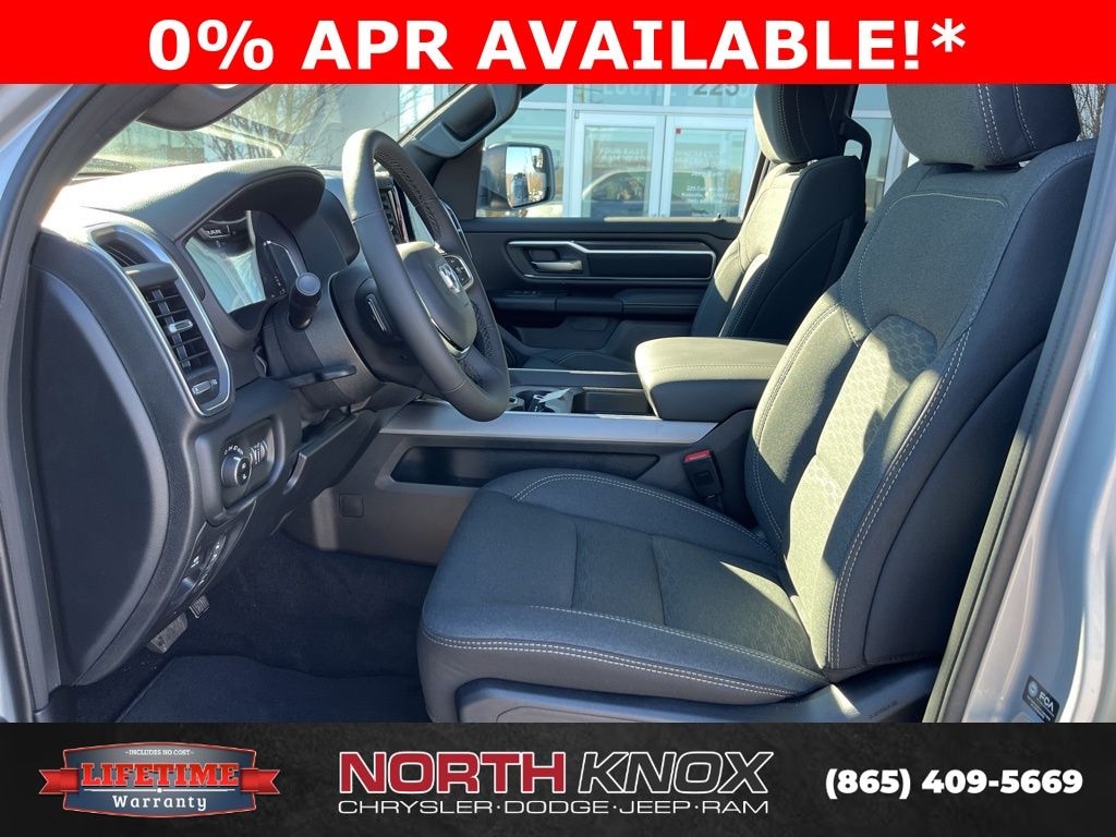 New 2026 Ram 1500 BIG HORN CREW CAB 4X4 6'4 BOX Pickup